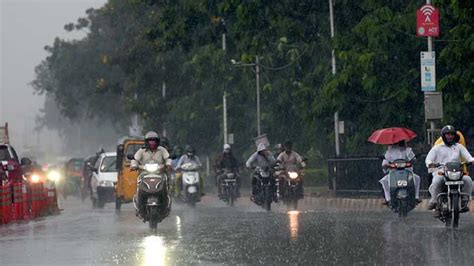 Hyderabad భారీ వర్షాలు కురిసే అవకాశం అప్రమత్తంగా ఉండాలంటూ అధికారుల హెచ్చరిక Telugu News