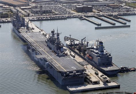 Us Dispatches More Warships Jets To Persian Gulf To Protect Shipping