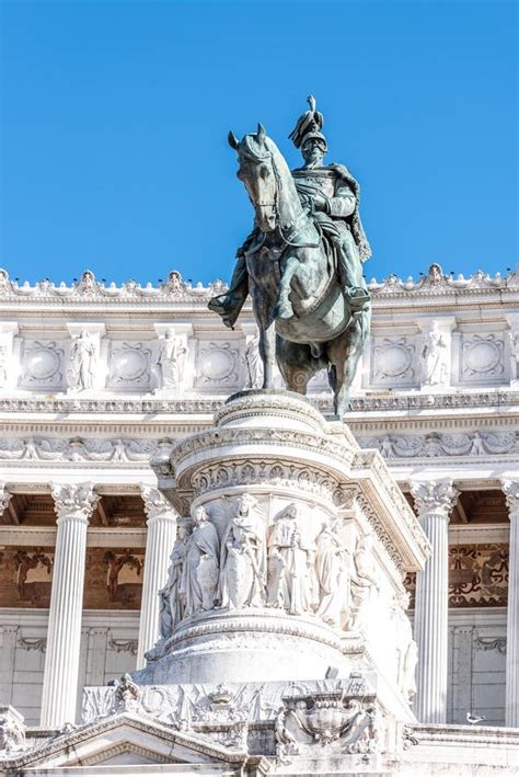 Equestrian Statua Vittorio Emanuele Ii W Vittoriano Piazza Venezia