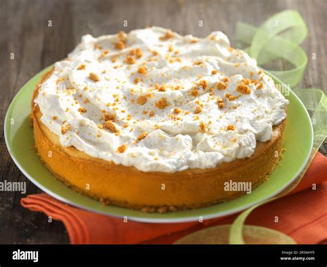 Amaretto Cream Cake Stock Photo Alamy