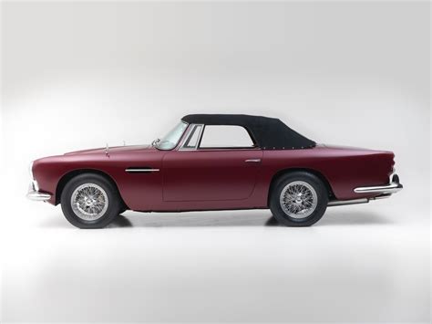 This 1962 Aston Martin DB4 Convertible Is a Rare Gem, Could Fetch $1,4M ...