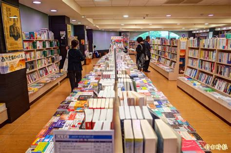 政大書城花蓮店繼續營運 今起買書送咖啡或霜淇淋 花蓮縣 自由時報電子報