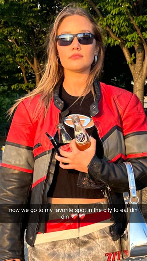 Olivia Ponton Bikini Friends Gym Partying Photoshoots Perfect Legs