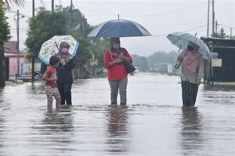 Metmalaysia Issues Bad Weather Warning For Kelantan Terengganu