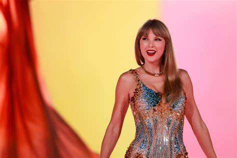 Taylor Swifts Neues Album Beginnt Mit Einem Stevie Nicks Gedicht— Rolling Stone