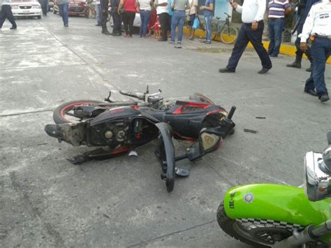 Taxi Atropella A Motociclista En Cosamaloapan