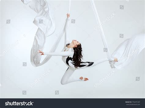 135436 Acrobat Exercise Images Stock Photos And Vectors Shutterstock