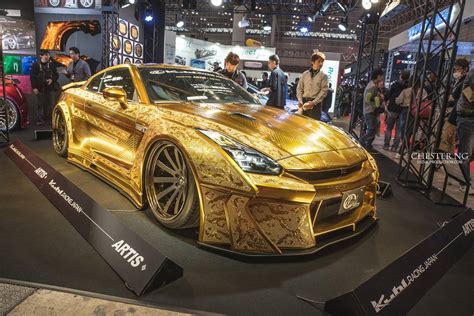 Kuhl Racing Reveals Gold Plated Nissan Gt R At Tokyo Auto Salon