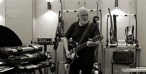 Pink Floyd S David Gilmour With His Pedal Board David Gilmour Pink