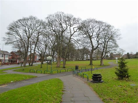 Entrance To Haresfinch Park Kevin Waterhouse Cc By Sa Geograph