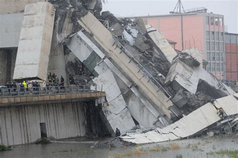 Crollo Ponte Morandi Le Foto Della Tragedia La Repubblica