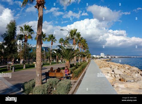 Palm tree lined seafront promenade in Lemesos (Limassol), Mediterranean ...