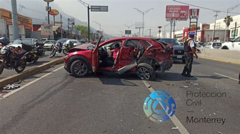 Choque De 5 Autos Colapsa Avenida Paseo De Los Leones ABC Noticias