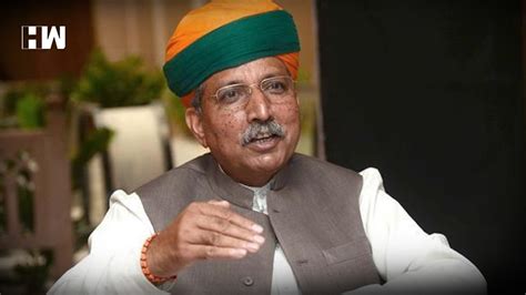 Watch: Union Minister Arjun Ram Meghwal Launches ‘Bhabhiji Papad ...