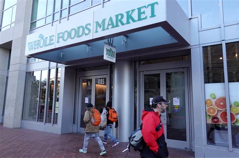 Bomb Threats Plague Target Kroger Walmart And More Stores Entrepreneur
