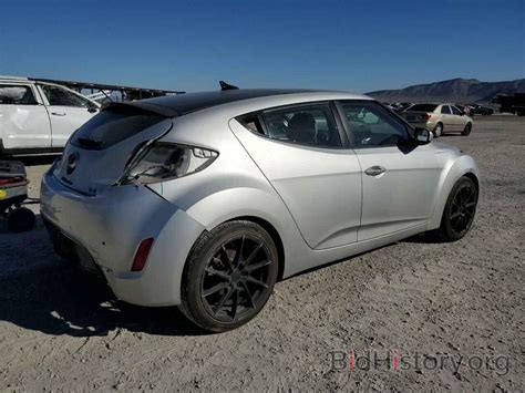 Report KMHTC6AD9CU034052 HYUNDAI VELOSTER 2012 SILVER GAS Price And