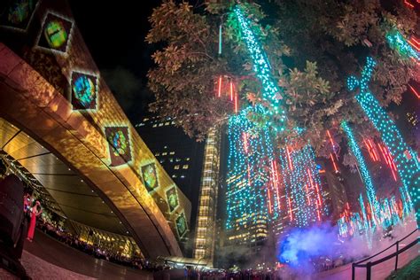 In Photos Ayala Triangle Festival Of Lights Makes A Comeback