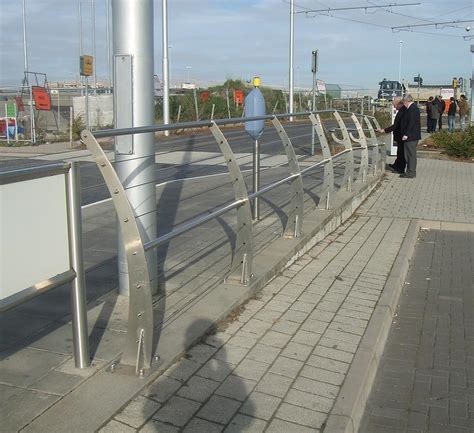 Light Rail Balustrade Curved Stainless Steel Balustrade Kent