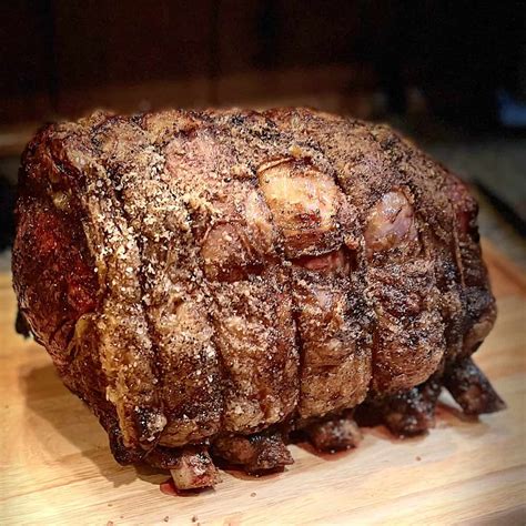 Cutting Bone In Prime Rib