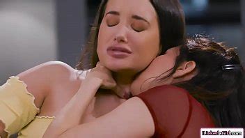 Esposa Insatisfecha Lame El Co O De Su Hermana Xvideos