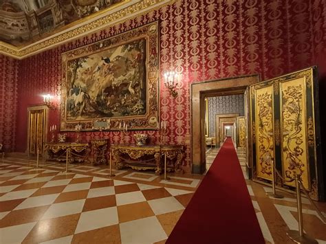 Open House Napoli Gratis Al Deposito Foriera Di Palazzo Reale