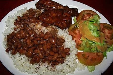 25 Dominican Republic Food & Easy Recipes For All