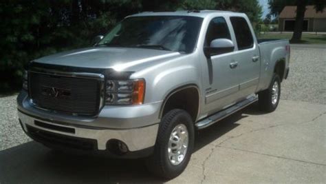 Buy Used 2010 Gmc Sierra 2500 Hd Slt Crew Cab Pickup 4 Door 6 6l In Plainwell Michigan United