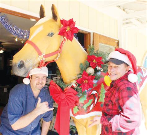 Happy Holidays From Kimo The Christmas Horse The Garden Island