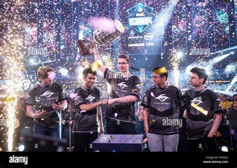 Hamburg Germany 28th Oct 2018 Team Secret Celebrates The Victory