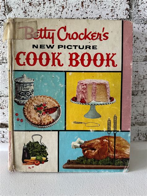 Vintage S Betty Crocker S New Picture Cook Book Collectible First