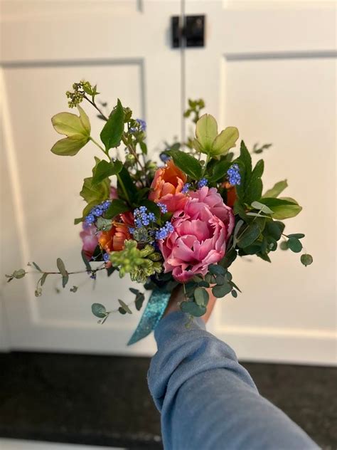 Prom Handheld Bouquet