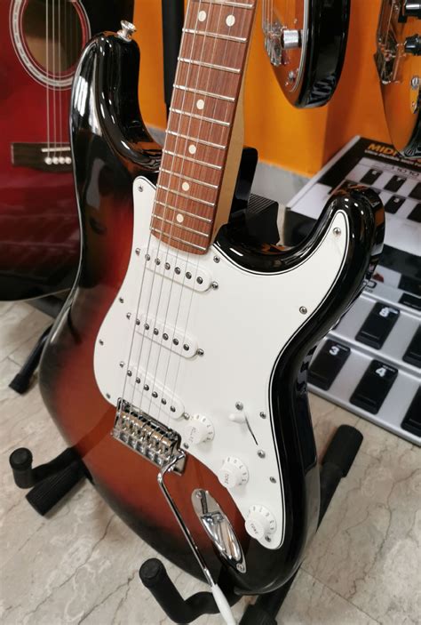 Fender Player Stratocaster Pf Color Sunburst Chitarra Elettrica