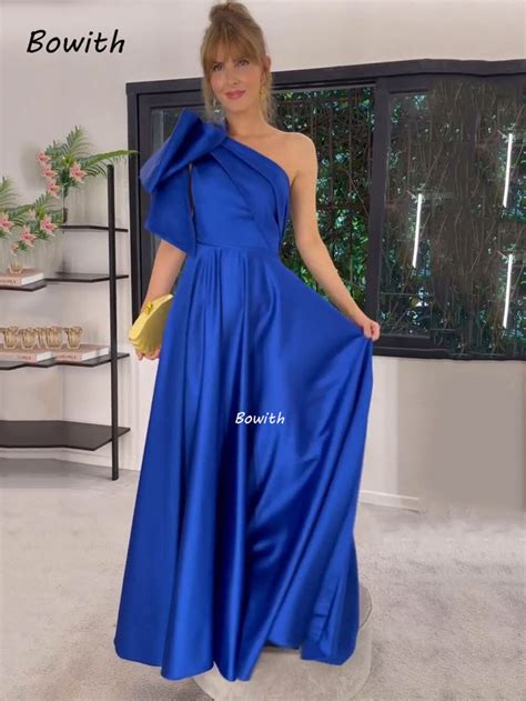 Robe De Soir E Bleu Royal Tenue De Bal Ligne A Bouffante Avec Nminist