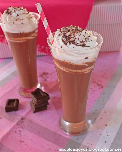 Chocolate Caliente Supergoloso Con Nata Montada