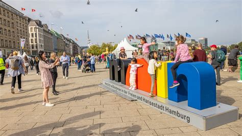 Tag der Deutschen Einheit 2023 in Hamburg | NDR.de - Nachrichten - Hamburg