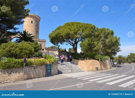 西班牙马略卡岛 — 2019年5月8日：bellver Castle Castell De Bellver城堡周边地区，这是一座哥特式城堡