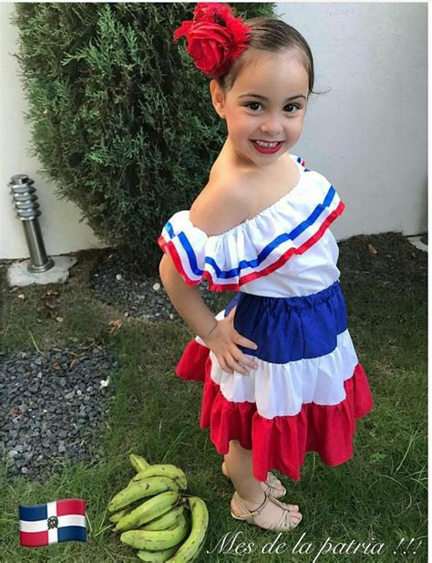 Pin L I S S E T T E 💜 Costumes Around The World Dominican Independence Day Folk Dresses