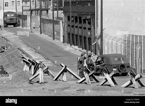 The Berlin Wall Ddr Border Police Volkspolizei Stock Photo Alamy