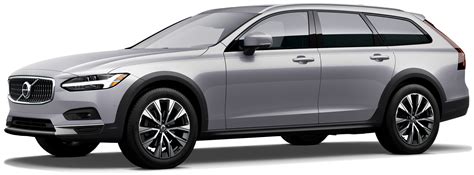 2024 Volvo V90 Cross Country Incentives, Specials & Offers in Charlotte NC