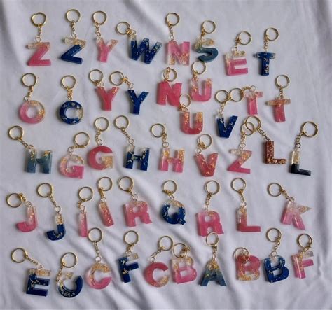 Multicolor Resin Initial Keychain Packaging Type Packet Size 18