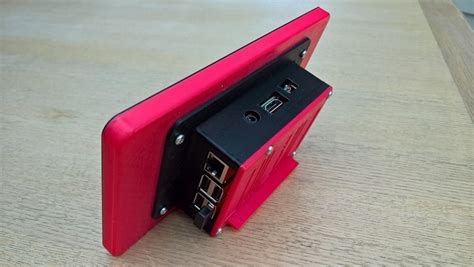 3d Printed Raspberry Pi 7 Inch Touchscreen Display Case By Luce Pinshape