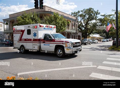 Ambulance Usa Hi Res Stock Photography And Images Alamy