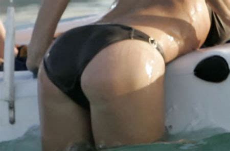 Rp 20080410 Natalie Pinkham Bikini Tits TOP DrunkenStepFather