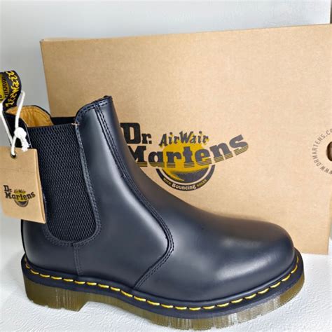 Jual Docmart Boots Dr Martens 2697 Black Chelsea Boots Classic Smooth