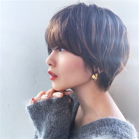 マッシュのベリーショート＆ボブヘアのカタログ面長や丸顔でも似合う髪形と簡単アレンジ方法も 美的com