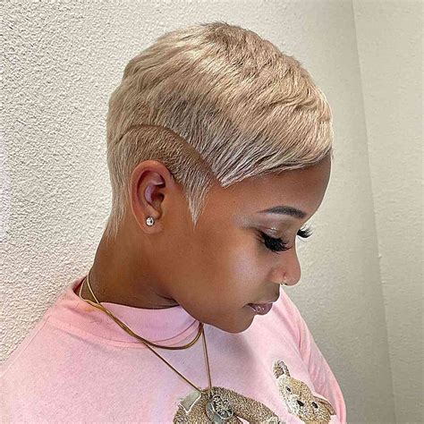 36 Hottest Short Hairstyles For Black Women For 2023