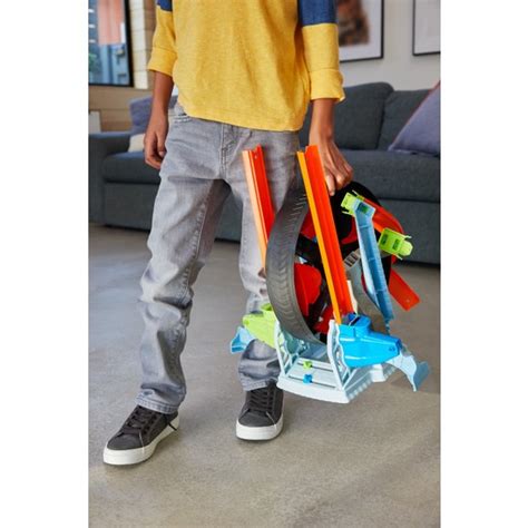 Hot Wheels Dönen Tekerlek Macerası Yarış Seti 5 yaş ve Fiyatı