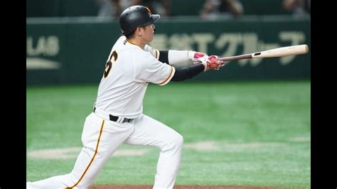 歴史に残る行為！巨人・坂本勇人の大飛球が観客の妨害で二塁打となる珍事にネット騒然！気持ちはわかるけど Youtube