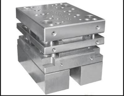 Customized Hot Runner System 12 24 48 64 72 Cavities Plastic Cover Injection Moulds Maker