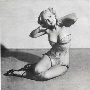 Korean War Era Pinups G Eyefuls Korean War Era Pinup Magazine Teoli A C 58 Porn Pic
